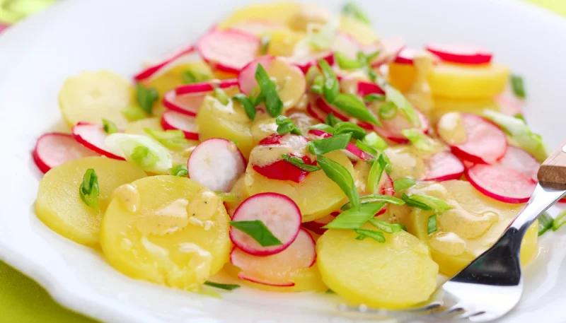 Curry de pommes de terre et radis