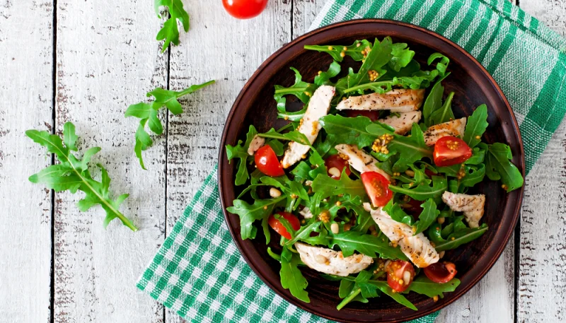 Salade de poulet au curry