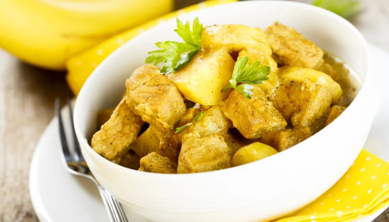Curry de porc aux bananes