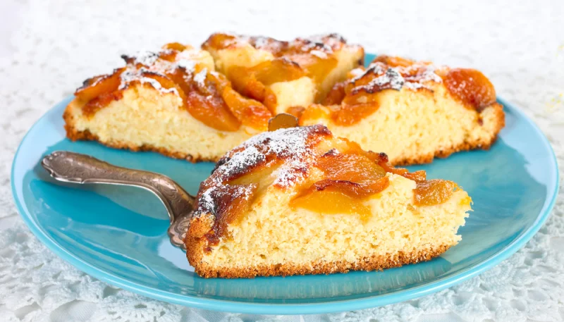 Gâteau au yaourt aux pêches