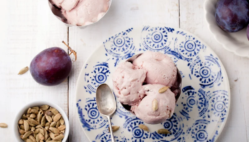 La glace aux prunes