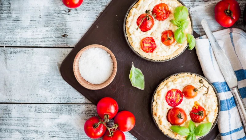 Tarte St Môret® et tomates cerises