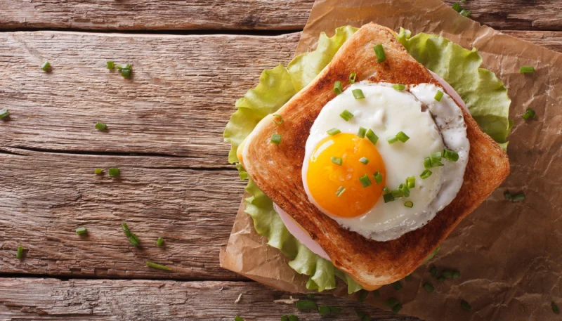 Croque madame au chèvre