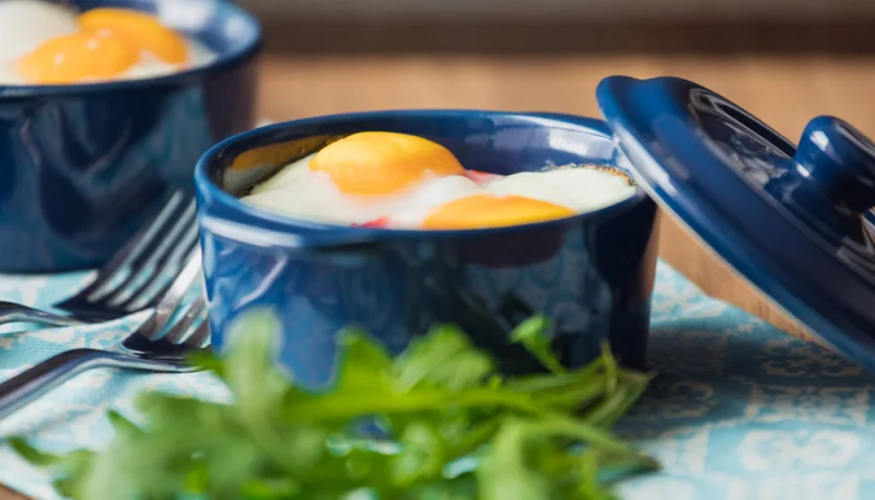 Oeufs cocotte au jambon au micro-ondes