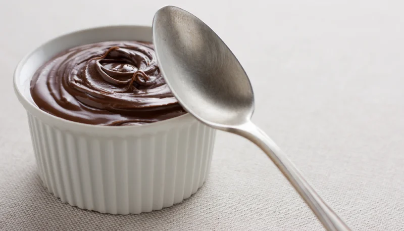 Crèmes au chocolat et à la cannelle