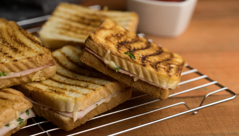 Croque-monsieur chèvre-miel