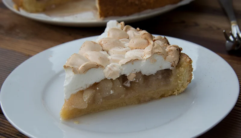 Tarte meringuée aux pommes et poires