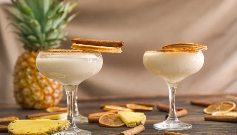 Cocktail coco-ananas de Noël