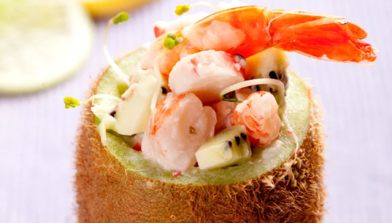 Kiwis farcis au crabe et aux crevettes