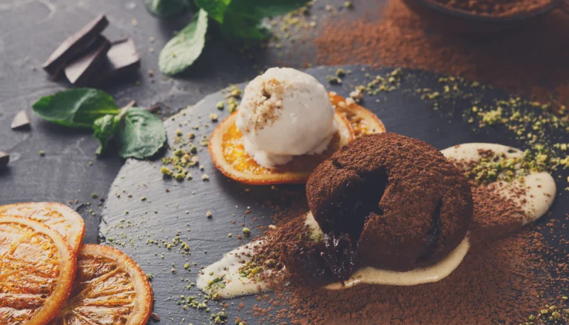Mini-gâteaux coeur coulant au chocolat et amandes