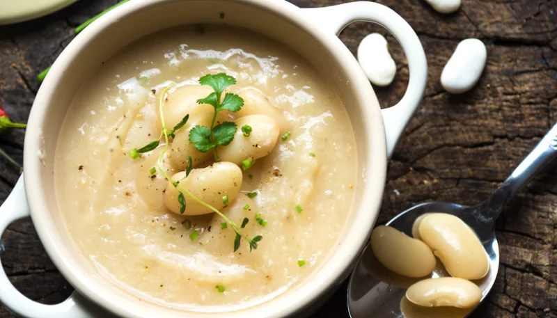 Soupe aux haricots blancs et chorizo