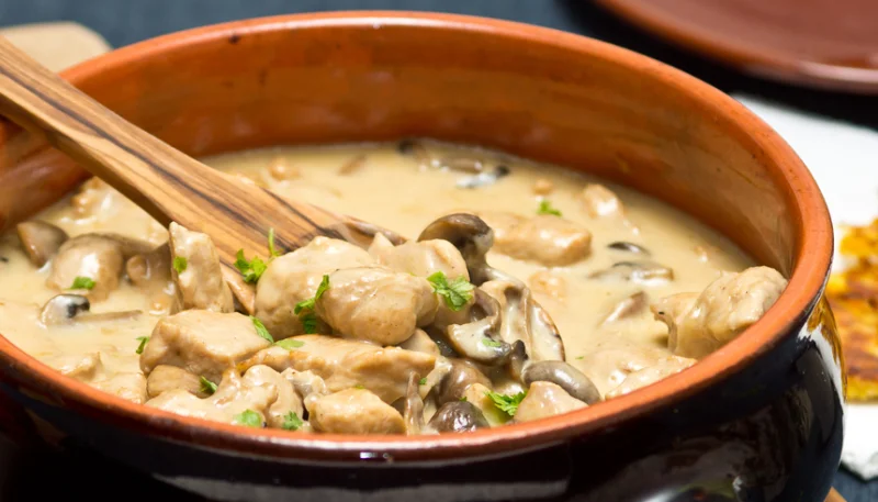 Blanquette de dinde aux amandes