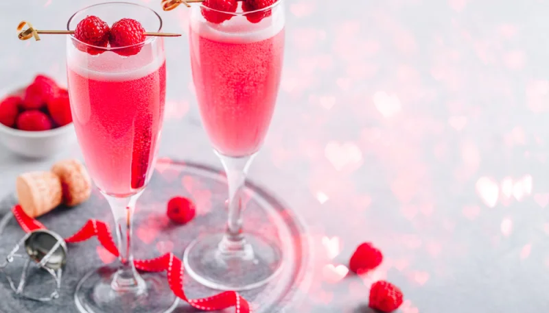 Cocktail de Saint Valentin champagne et framboises