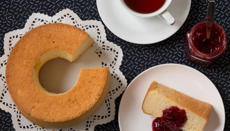 Gâteau moelleux à la confiture