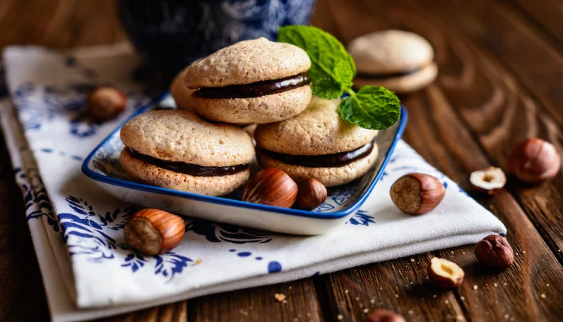 Biscuits fourrés au chocolat et aux noisettes