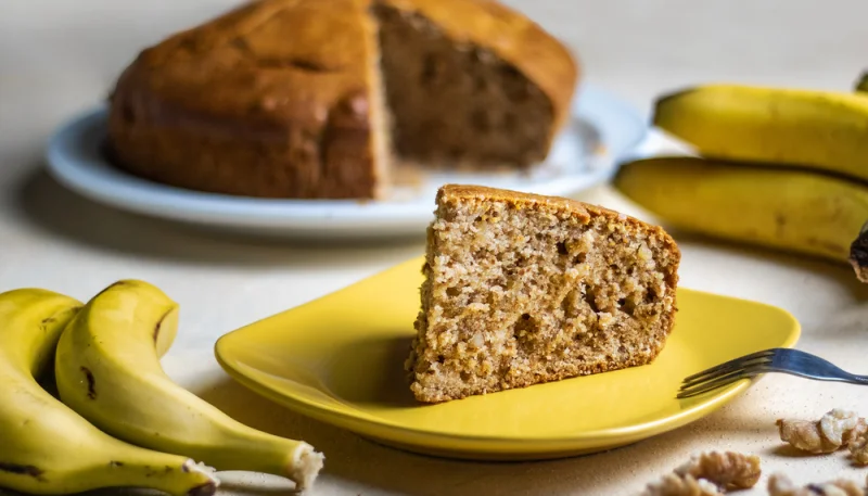 Gâteau mousseux à la banane classique