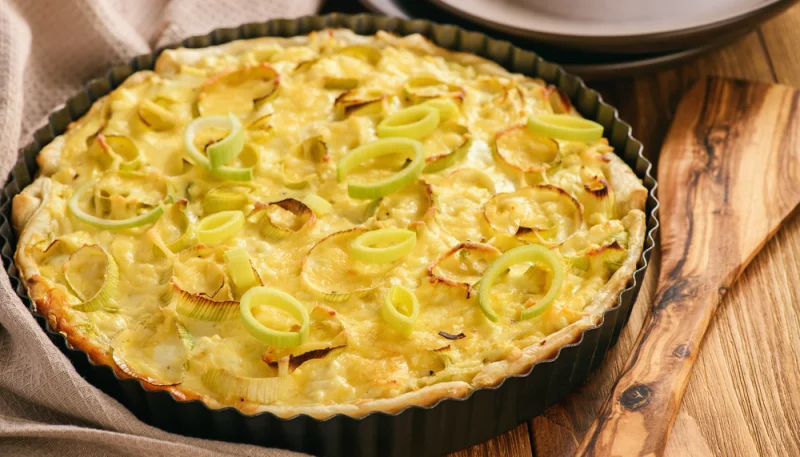 Quiche aux poireaux et au morbier