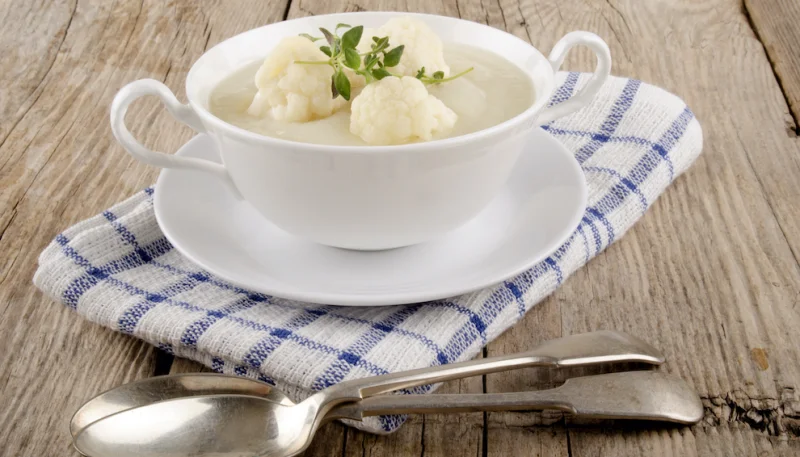 Velouté de chou-fleur aux cacahuètes