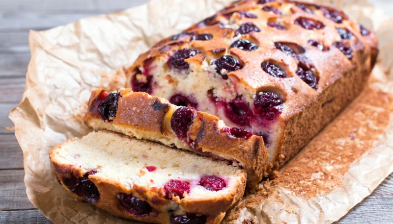 Cake à la ricotta et aux cerises noires