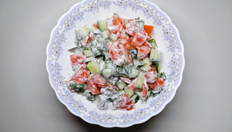 Raïta au concombre et tomate