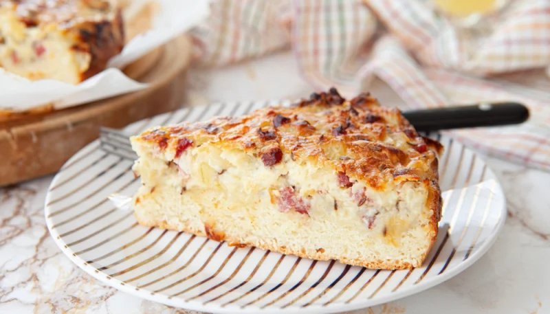 Cake aux lardons et oignons