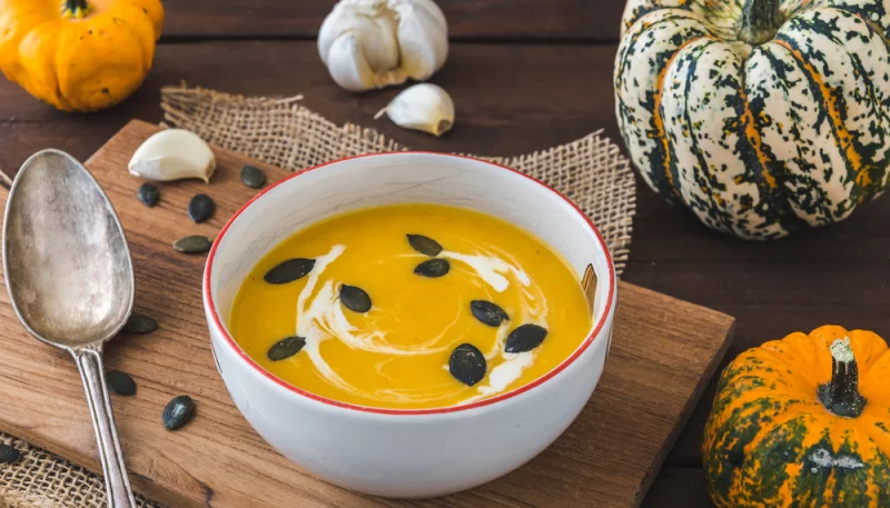 Crème de citrouille et graines de courge