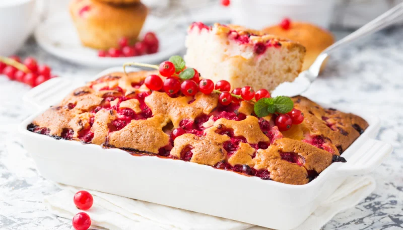 Gâteau groseille cassis pêche