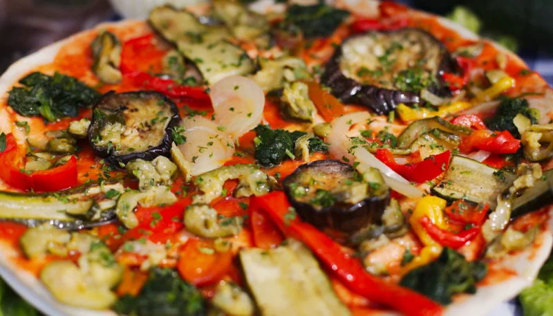 Pizza aux légumes grillés
