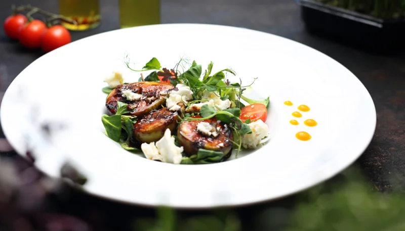 Salade d'automne figues et fromage de brebis