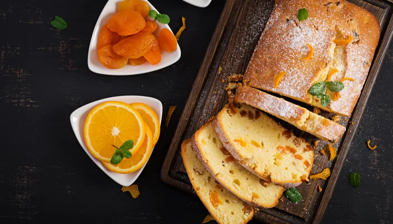 Quatre-quarts aux fruits confits