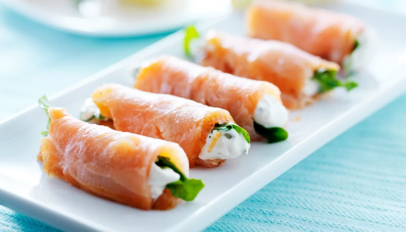 Roulés de truite fumée à l'aneth