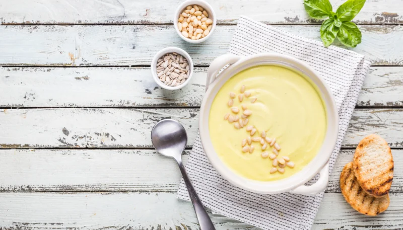 Velouté de pommes de terre au camembert