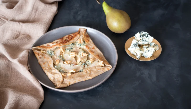 Crêpes à la poire et au bleu
