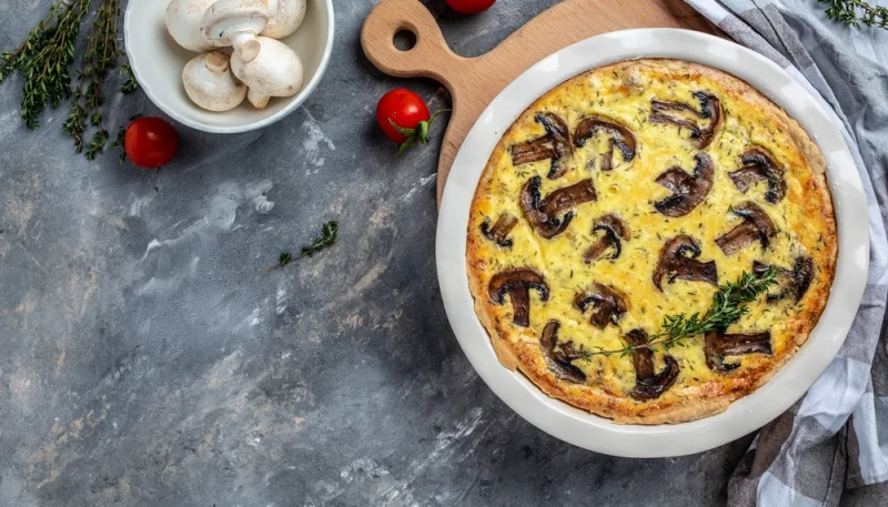 Quiche sans pâte au maroilles et aux champignons