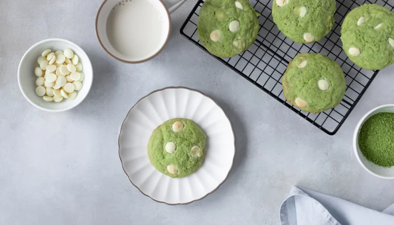 Cookies au matcha et au chocolat blanc