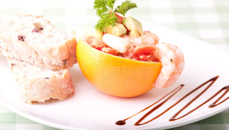 Pamplemousse farci aux crevettes