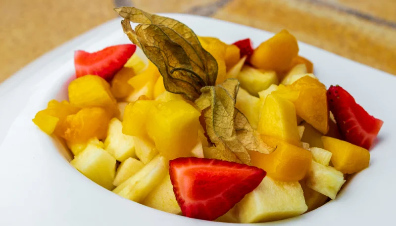 Poêlée de mangue et physalis