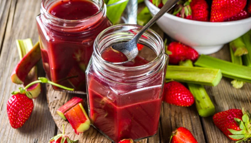 Confiture fraises rhubarbe
