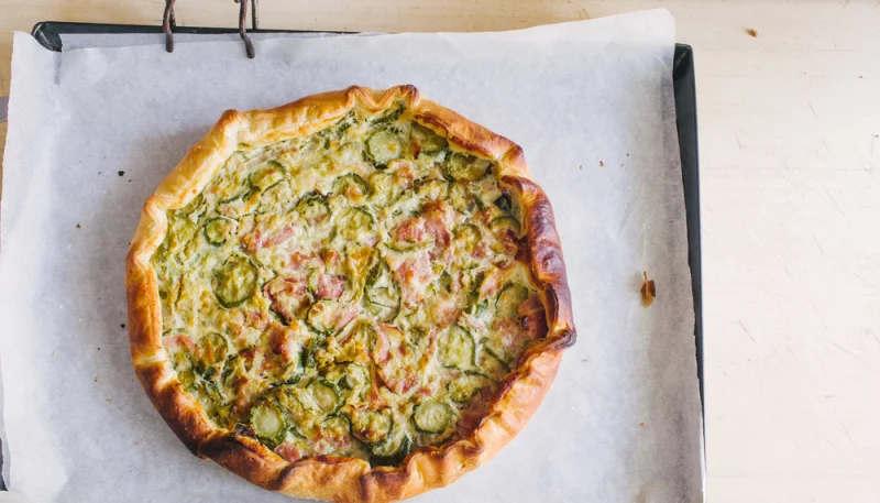 Tarte aux courgettes et lardons