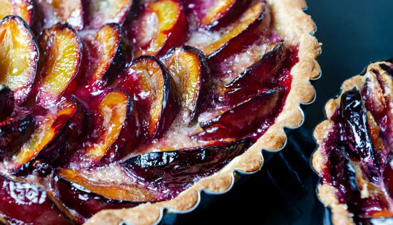 Tarte aux prunes rouges