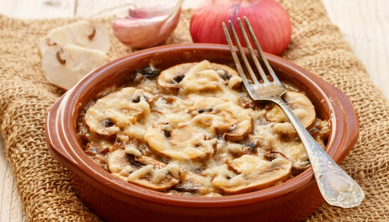 Poêlée de cèpes au gouda fondu