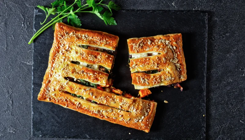 Tourte au butternut, oignons et cabécou