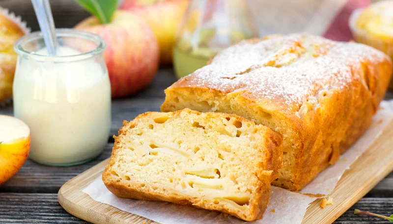 Gâteau au yaourt aux pommes
