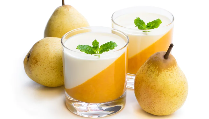 Panna cotta à la poire et chocolat blanc