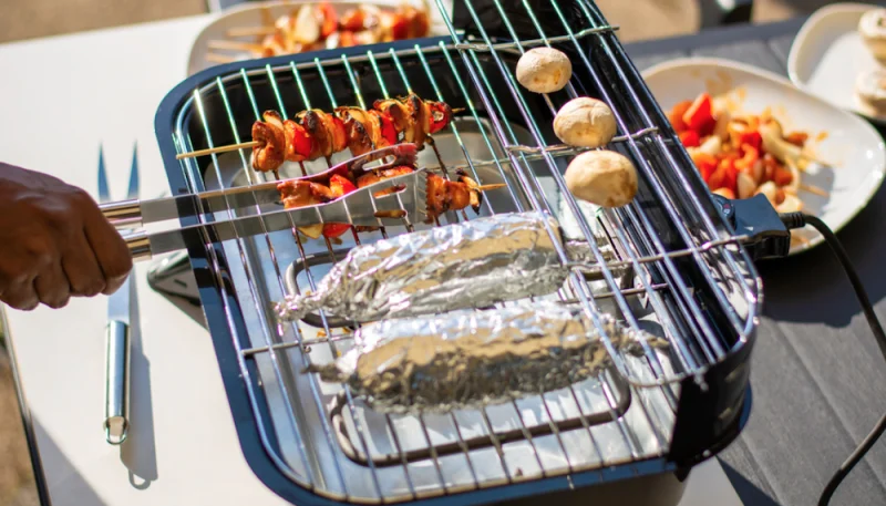 Les meilleurs barbecues électriques pour un été inoubliable