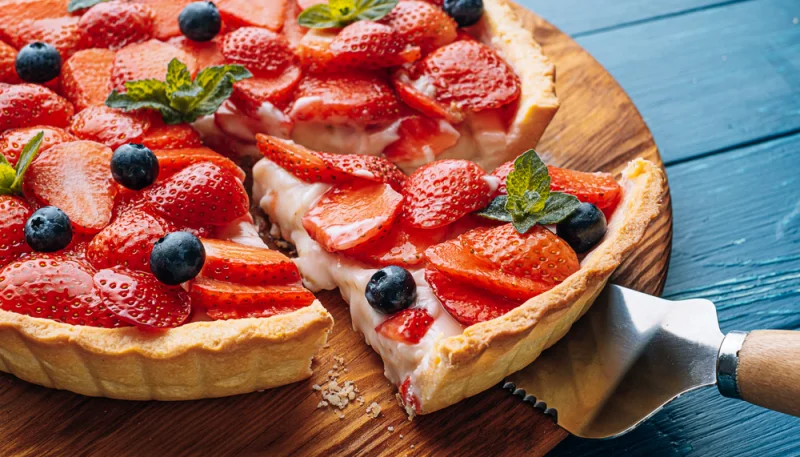 Tarte aux fraises et myrtilles