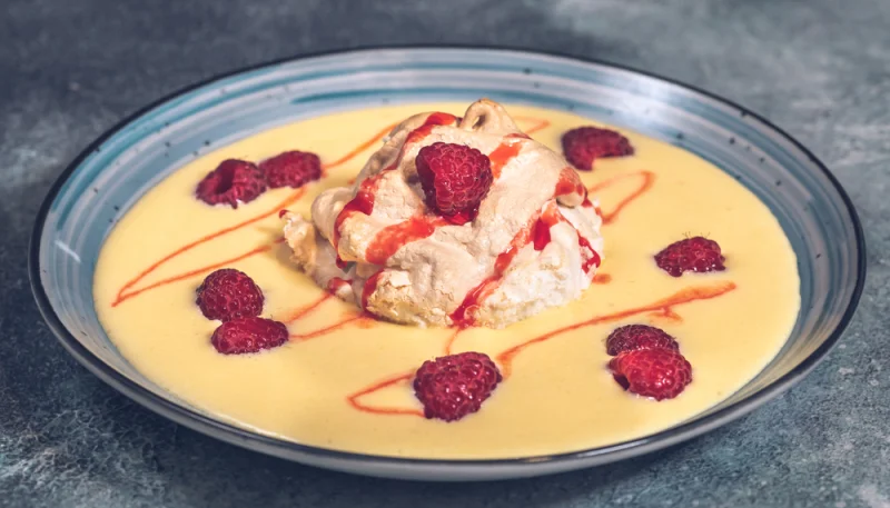 Ile flottante aux framboises et au kirsh