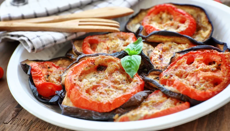 Aubergine tomate au four