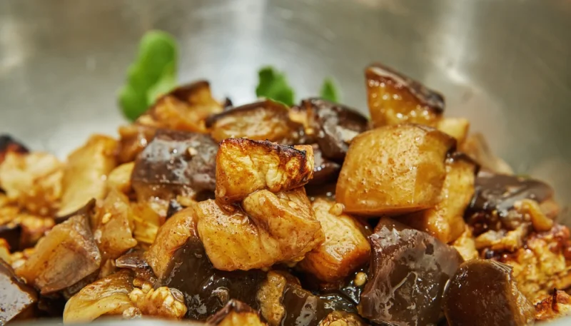 Aubergine confite
