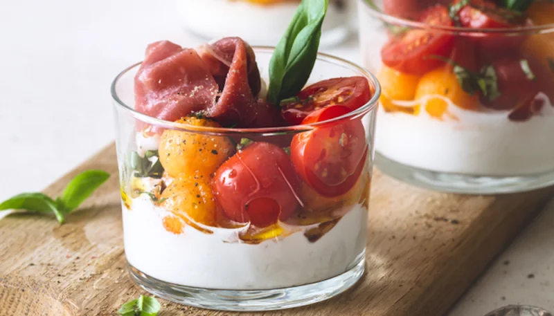 Verrines de melon au jambon cru et ricotta